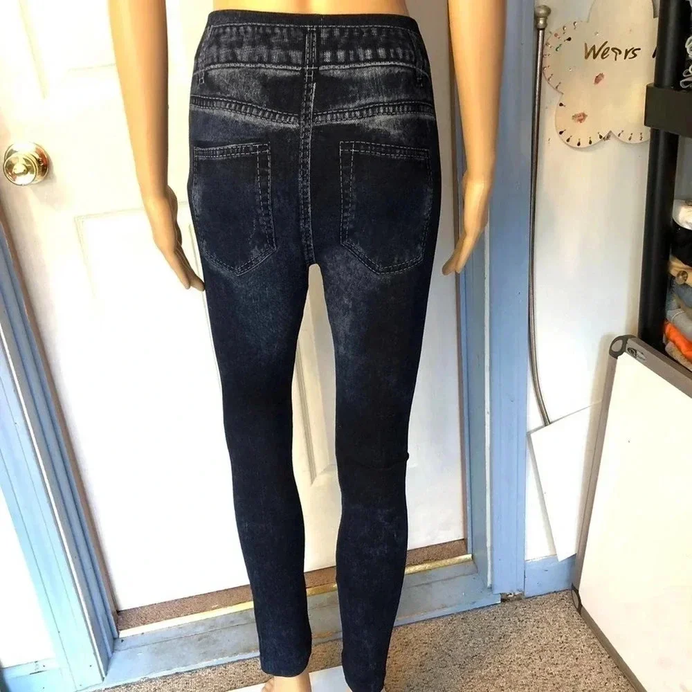 Super Stretch Distress Casual Pull on Pants/Jeans size S/M